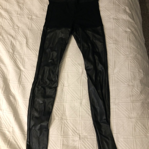 Aritzia Wilfred Free Leather Leggings - Picture 2 of 3